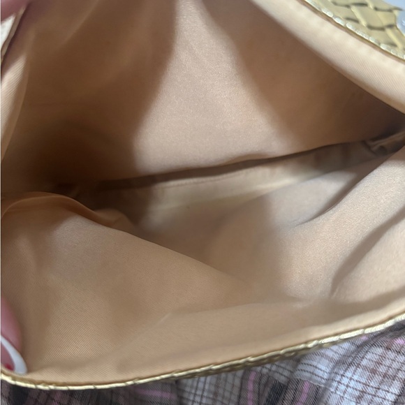 Gold Textured Clutch - Picture 3 of 4
